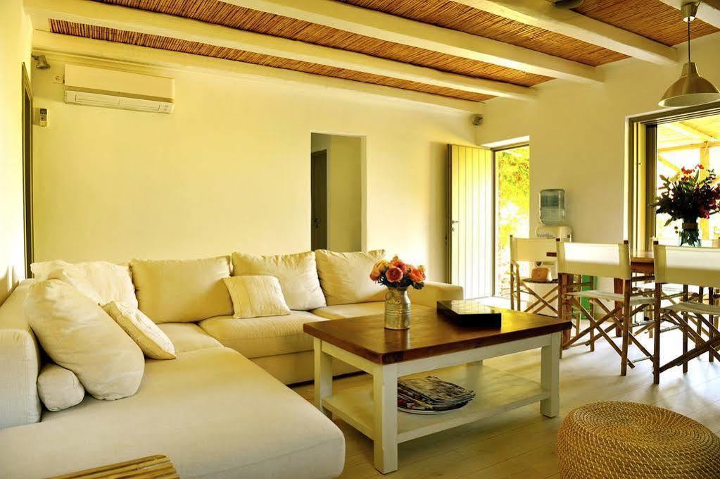 Onar Andros Hotel Achla ภายนอก รูปภาพ